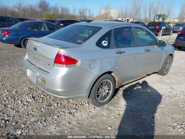 Photo 3 VIN: 1FAHP3FN4AW129382 - FORD FOCUS 