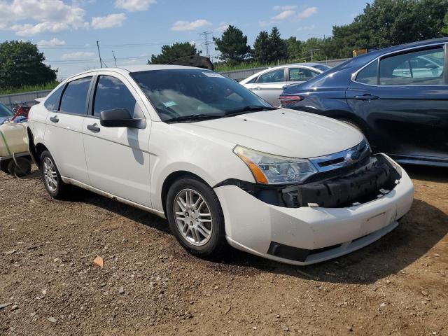 Photo 3 VIN: 1FAHP3FN4AW134632 - FORD FOCUS 