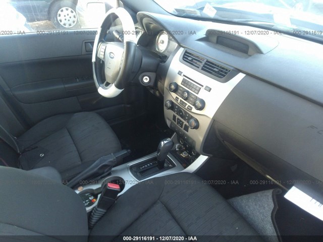 Photo 4 VIN: 1FAHP3FN4AW156887 - FORD FOCUS 