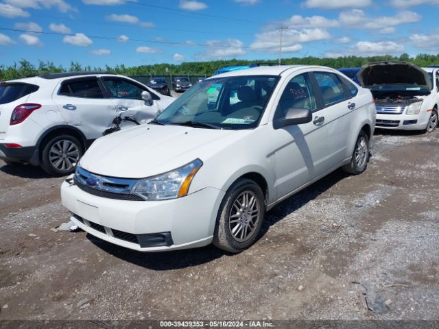 Photo 1 VIN: 1FAHP3FN4AW172961 - FORD FOCUS 