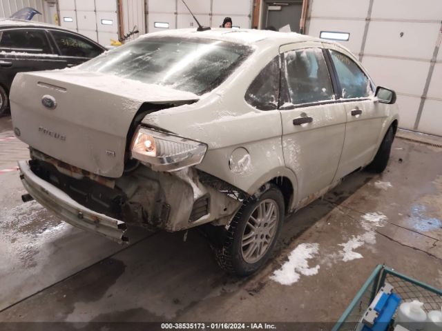 Photo 3 VIN: 1FAHP3FN4AW267519 - FORD FOCUS 