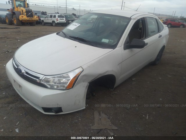 Photo 1 VIN: 1FAHP3FN4AW288371 - FORD FOCUS 