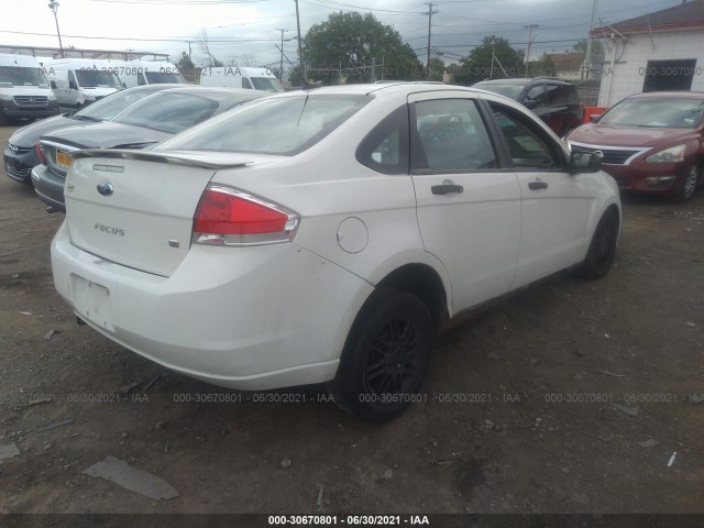 Photo 3 VIN: 1FAHP3FN4AW288371 - FORD FOCUS 