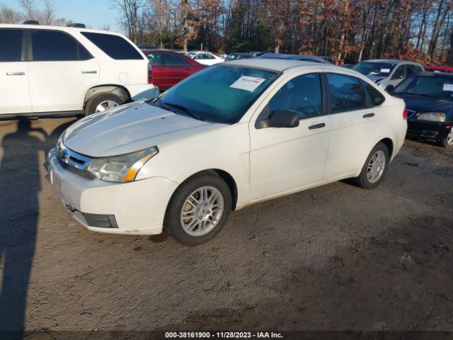 Photo 1 VIN: 1FAHP3FN4BW105147 - FORD FOCUS 