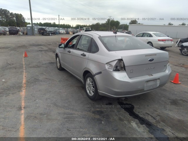 Photo 2 VIN: 1FAHP3FN4BW132283 - FORD FOCUS 