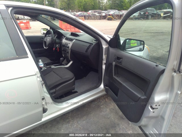 Photo 4 VIN: 1FAHP3FN4BW132283 - FORD FOCUS 