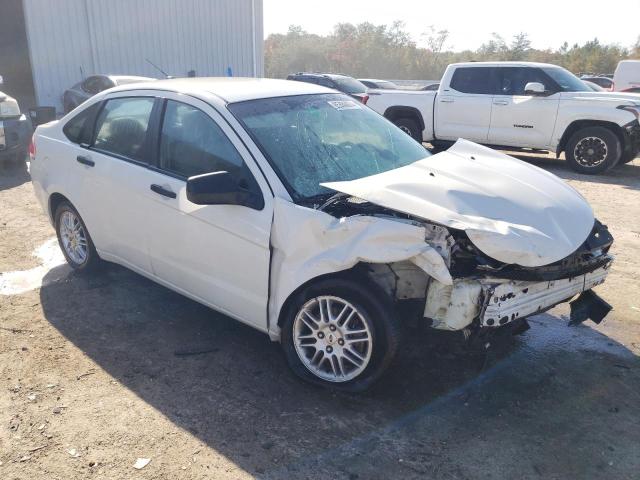 Photo 3 VIN: 1FAHP3FN4BW142408 - FORD FOCUS SE 