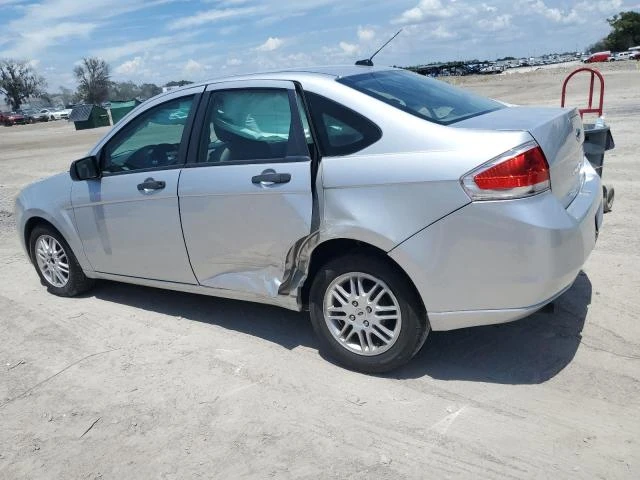 Photo 1 VIN: 1FAHP3FN4BW142764 - FORD FOCUS SE 