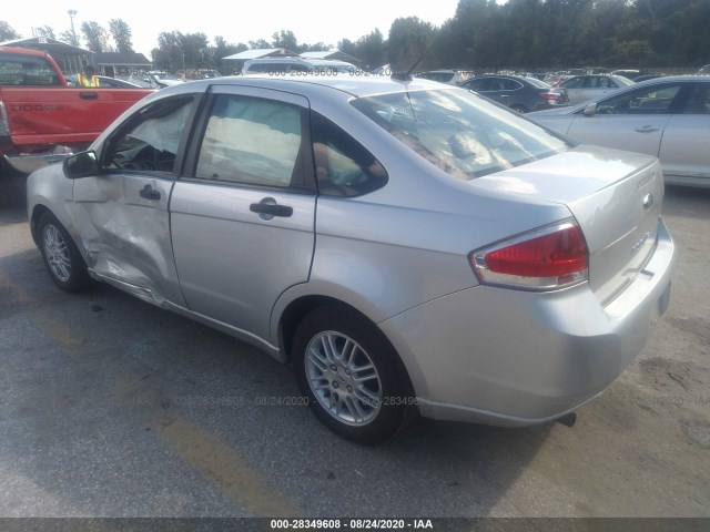 Photo 2 VIN: 1FAHP3FN5AW108217 - FORD FOCUS 