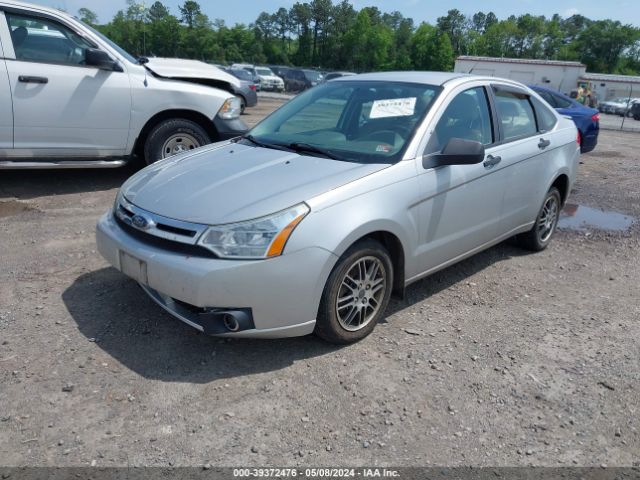 Photo 1 VIN: 1FAHP3FN5AW121873 - FORD FOCUS 