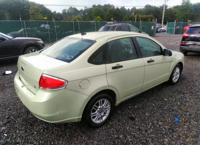 Photo 3 VIN: 1FAHP3FN5AW129634 - FORD FOCUS 