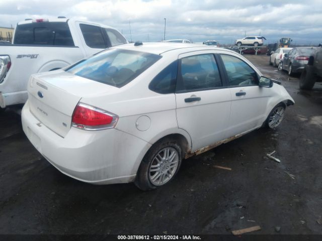 Photo 3 VIN: 1FAHP3FN5AW178123 - FORD FOCUS 