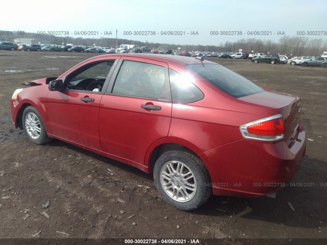 Photo 2 VIN: 1FAHP3FN5AW181412 - FORD FOCUS 