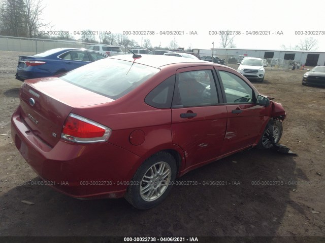 Photo 3 VIN: 1FAHP3FN5AW181412 - FORD FOCUS 