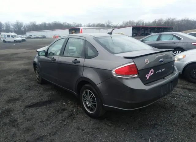 Photo 2 VIN: 1FAHP3FN5AW202162 - FORD FOCUS 