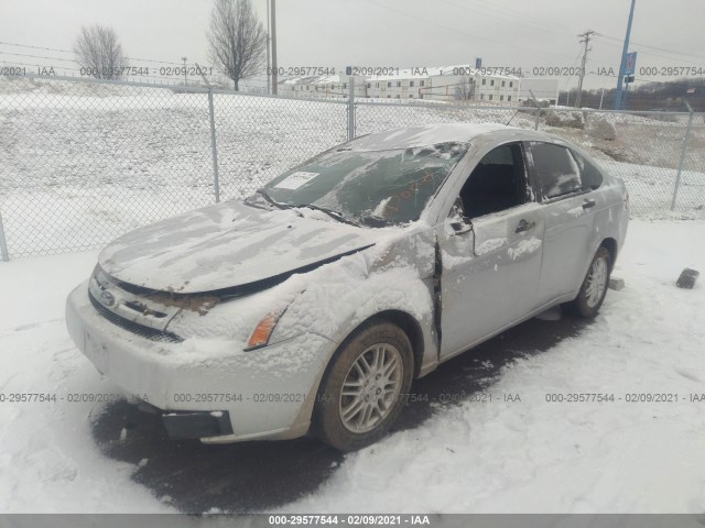 Photo 1 VIN: 1FAHP3FN5AW257193 - FORD FOCUS 