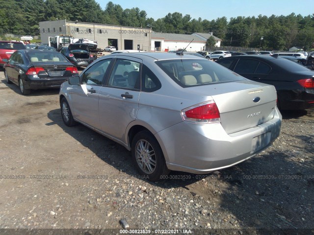 Photo 2 VIN: 1FAHP3FN5AW266167 - FORD FOCUS 