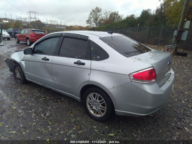 Photo 2 VIN: 1FAHP3FN5BW100474 - FORD FOCUS 