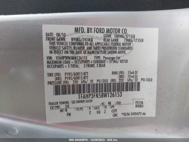 Photo 8 VIN: 1FAHP3FN5BW126153 - FORD FOCUS 