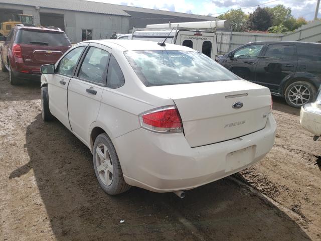 Photo 2 VIN: 1FAHP3FN5BW134513 - FORD FOCUS SE 