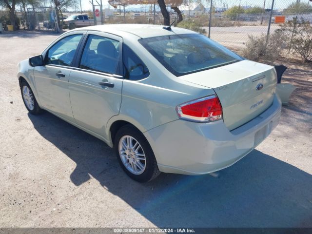 Photo 2 VIN: 1FAHP3FN5BW149190 - FORD FOCUS 