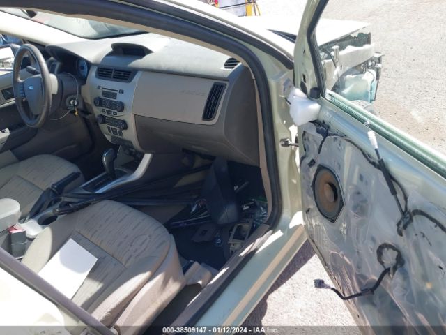 Photo 4 VIN: 1FAHP3FN5BW149190 - FORD FOCUS 