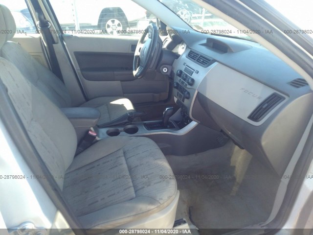 Photo 4 VIN: 1FAHP3FN5BW160089 - FORD FOCUS 