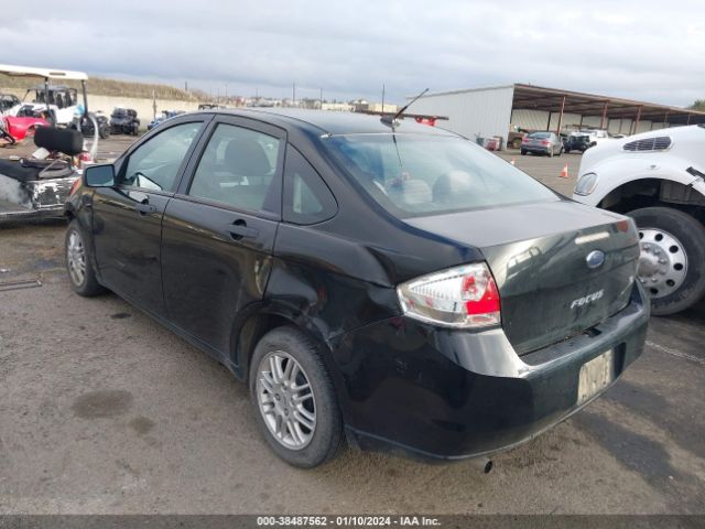 Photo 2 VIN: 1FAHP3FN5BW168581 - FORD FOCUS 