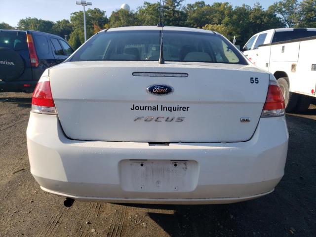 Photo 5 VIN: 1FAHP3FN5BW182299 - FORD FOCUS SE 