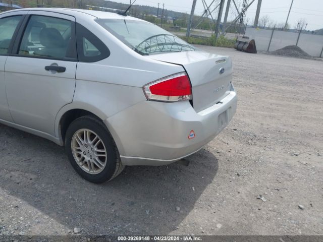 Photo 5 VIN: 1FAHP3FN5BW188247 - FORD FOCUS 