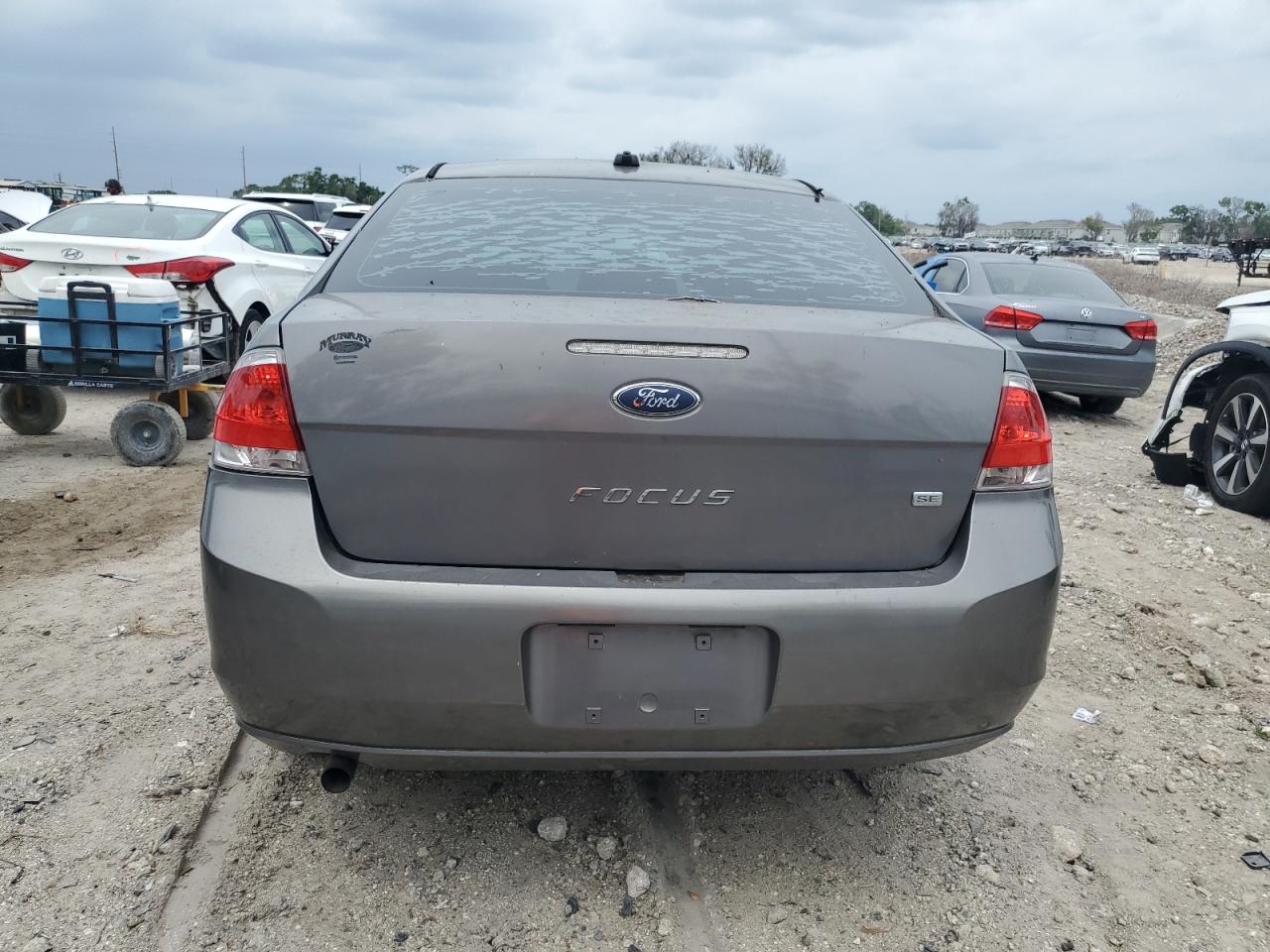 Photo 5 VIN: 1FAHP3FN5BW204687 - FORD FOCUS 