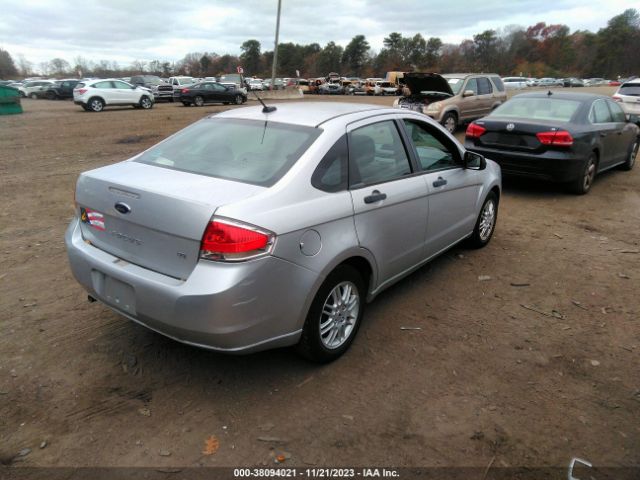 Photo 3 VIN: 1FAHP3FN6AW116004 - FORD FOCUS 