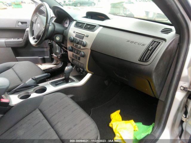 Photo 4 VIN: 1FAHP3FN6AW116004 - FORD FOCUS 