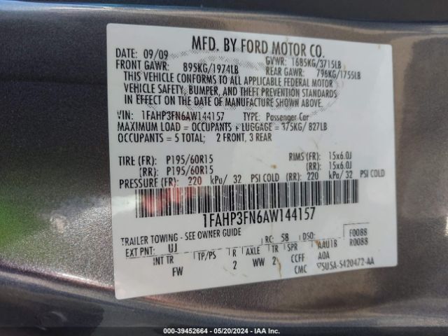 Photo 8 VIN: 1FAHP3FN6AW144157 - FORD FOCUS 