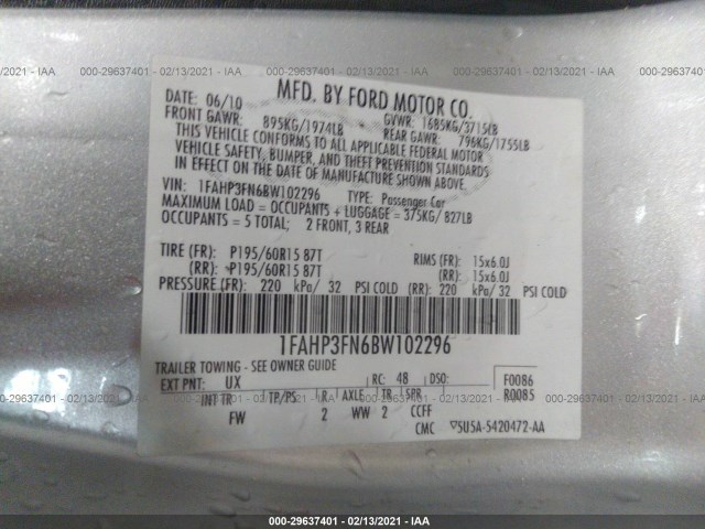 Photo 8 VIN: 1FAHP3FN6BW102296 - FORD FOCUS 