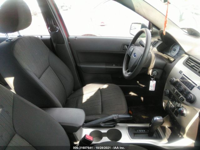 Photo 4 VIN: 1FAHP3FN6BW178861 - FORD FOCUS 