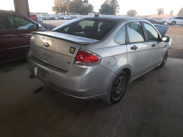 Photo 3 VIN: 1FAHP3FN7AW166412 - FORD FOCUS SE 