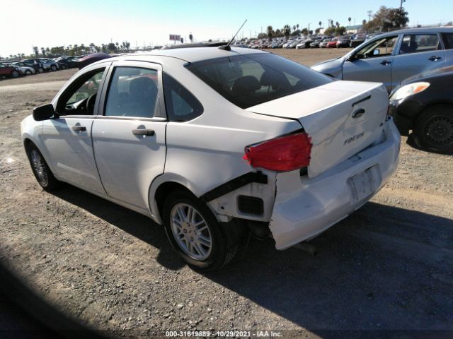 Photo 2 VIN: 1FAHP3FN7AW188295 - FORD FOCUS 