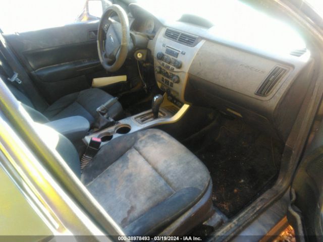 Photo 4 VIN: 1FAHP3FN7AW217178 - FORD FOCUS 