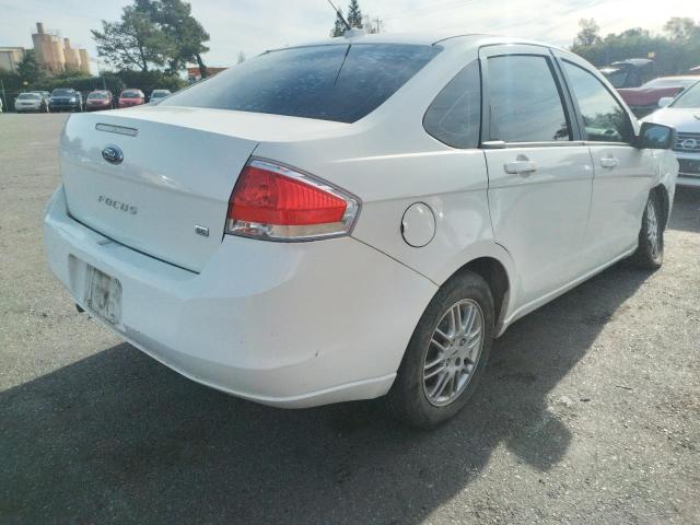 Photo 3 VIN: 1FAHP3FN7AW243098 - FORD FOCUS SE 