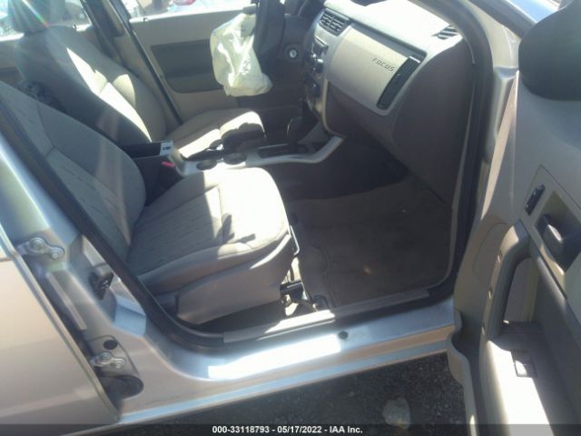 Photo 4 VIN: 1FAHP3FN7AW253114 - FORD FOCUS SE 