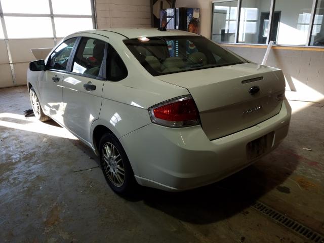 Photo 2 VIN: 1FAHP3FN7BW151880 - FORD FOCUS SE 