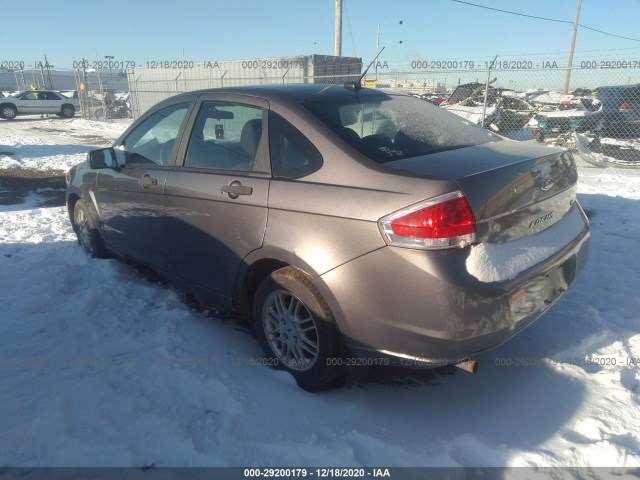 Photo 2 VIN: 1FAHP3FN8AW103531 - FORD FOCUS 