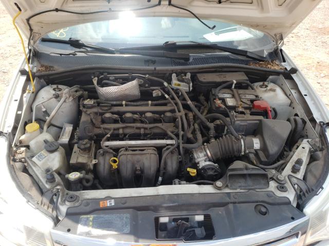 Photo 6 VIN: 1FAHP3FN8AW111838 - FORD FOCUS SE 