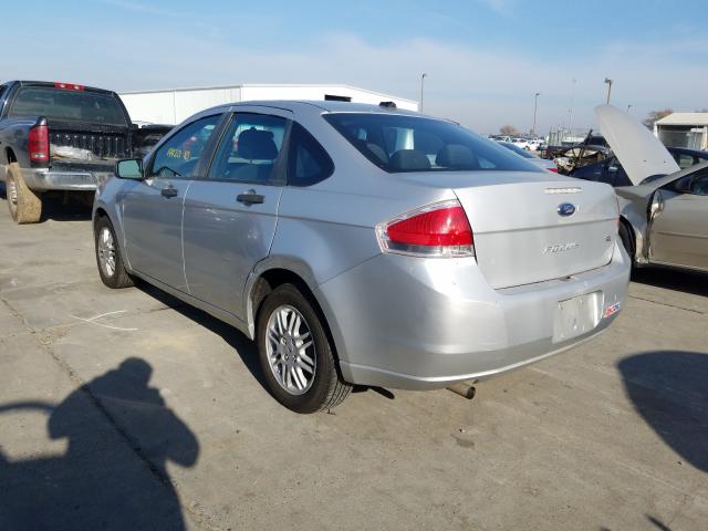 Photo 2 VIN: 1FAHP3FN8AW112276 - FORD FOCUS SE 