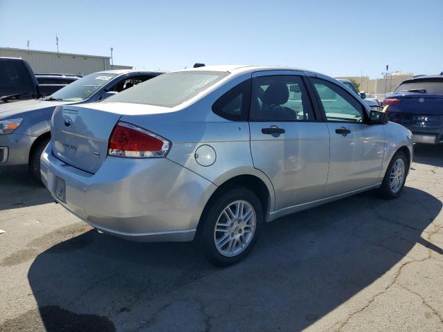 Photo 2 VIN: 1FAHP3FN8AW121382 - FORD FOCUS SE 