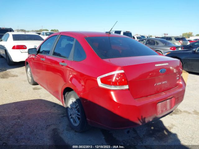 Photo 2 VIN: 1FAHP3FN8AW149327 - FORD FOCUS 