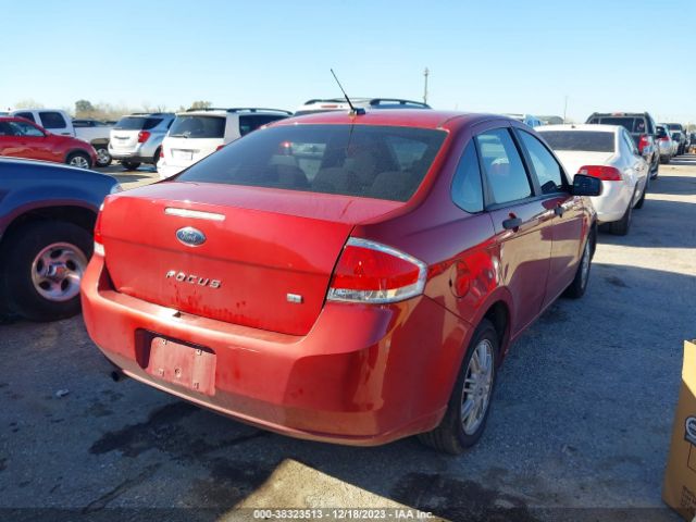 Photo 3 VIN: 1FAHP3FN8AW149327 - FORD FOCUS 