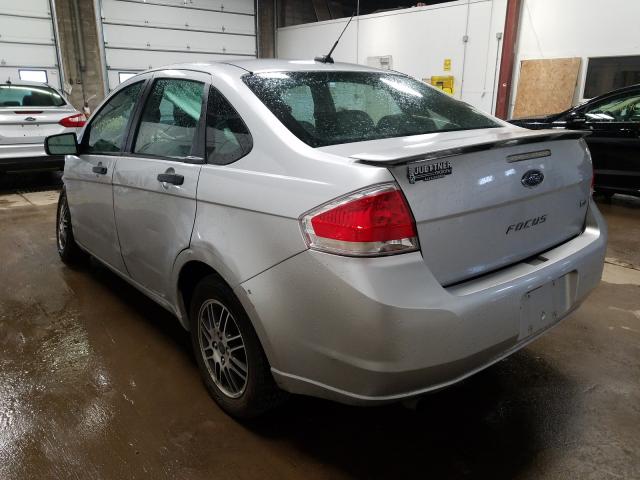 Photo 2 VIN: 1FAHP3FN8AW180657 - FORD FOCUS SE 