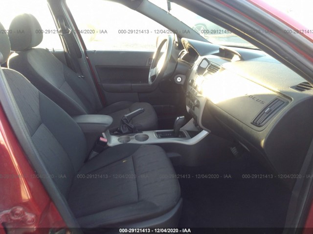 Photo 4 VIN: 1FAHP3FN8AW200342 - FORD FOCUS 